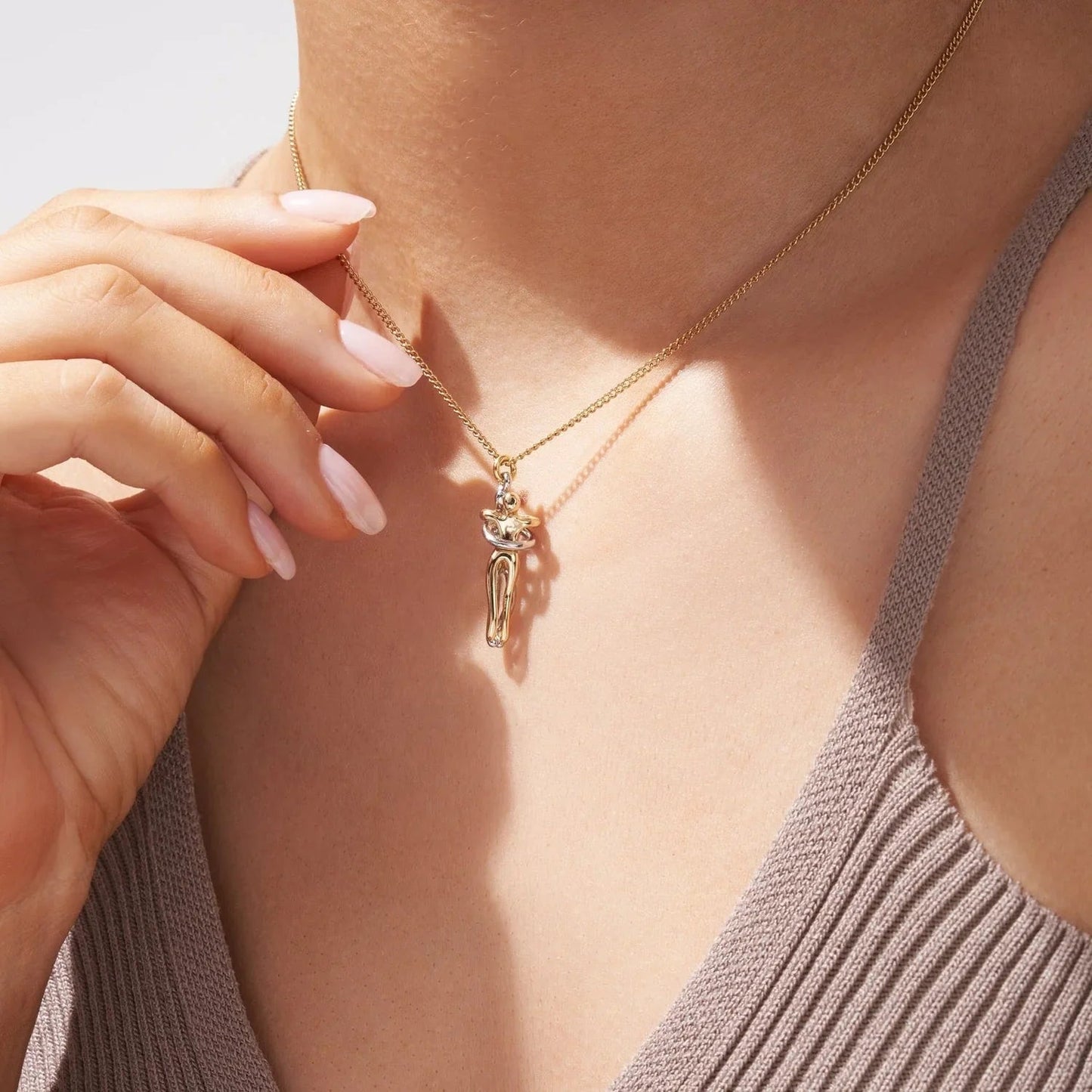 Everlasting Hug Necklace