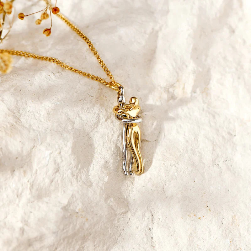 Everlasting Hug Necklace